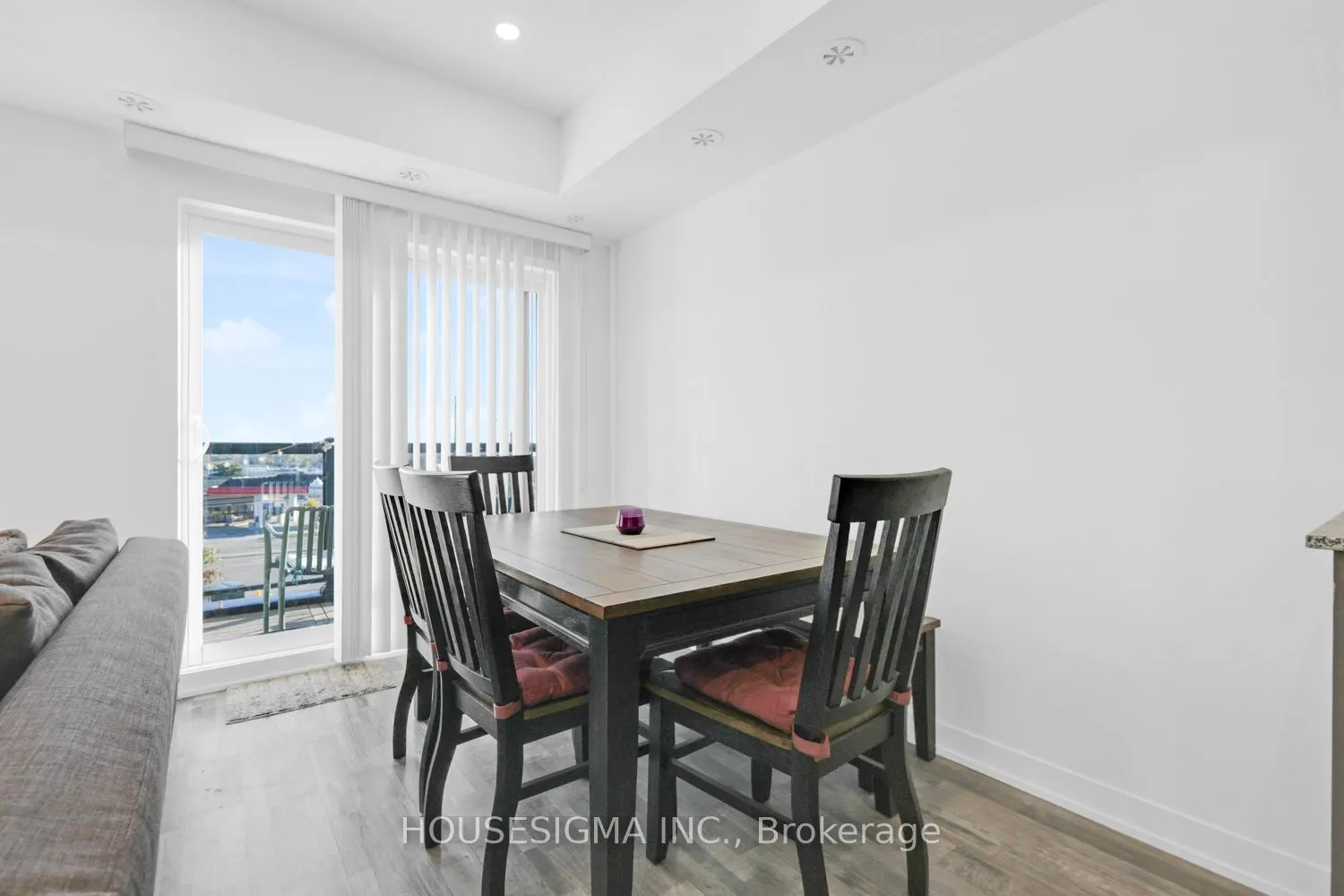 1460 Whites Road, #408