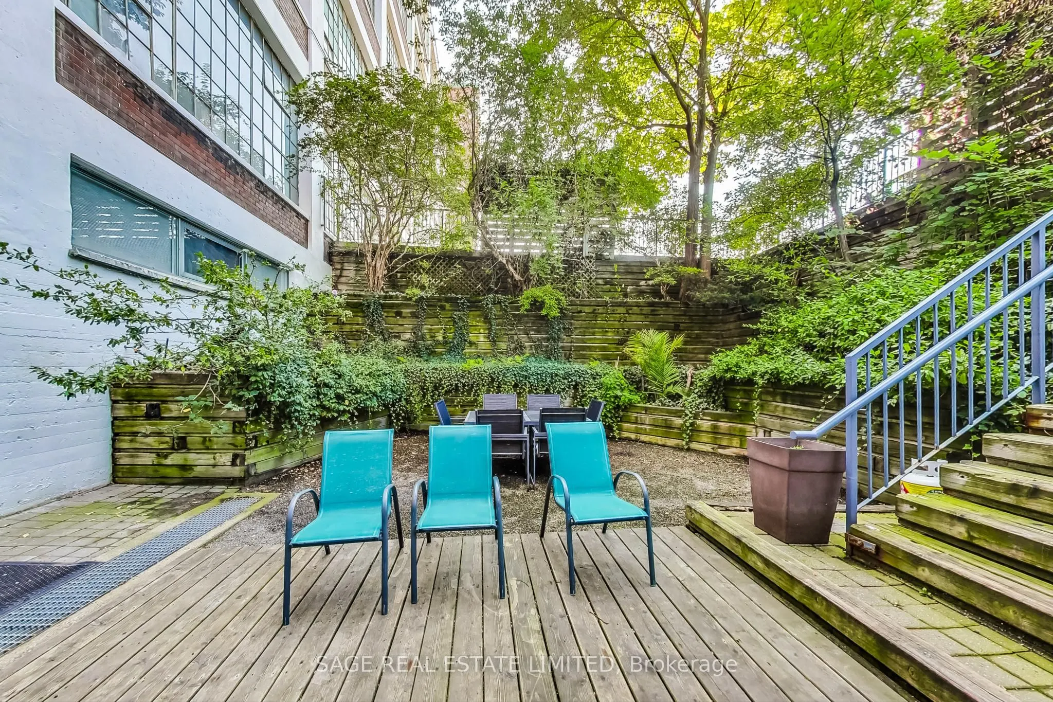 245 Carlaw Avenue, #102A