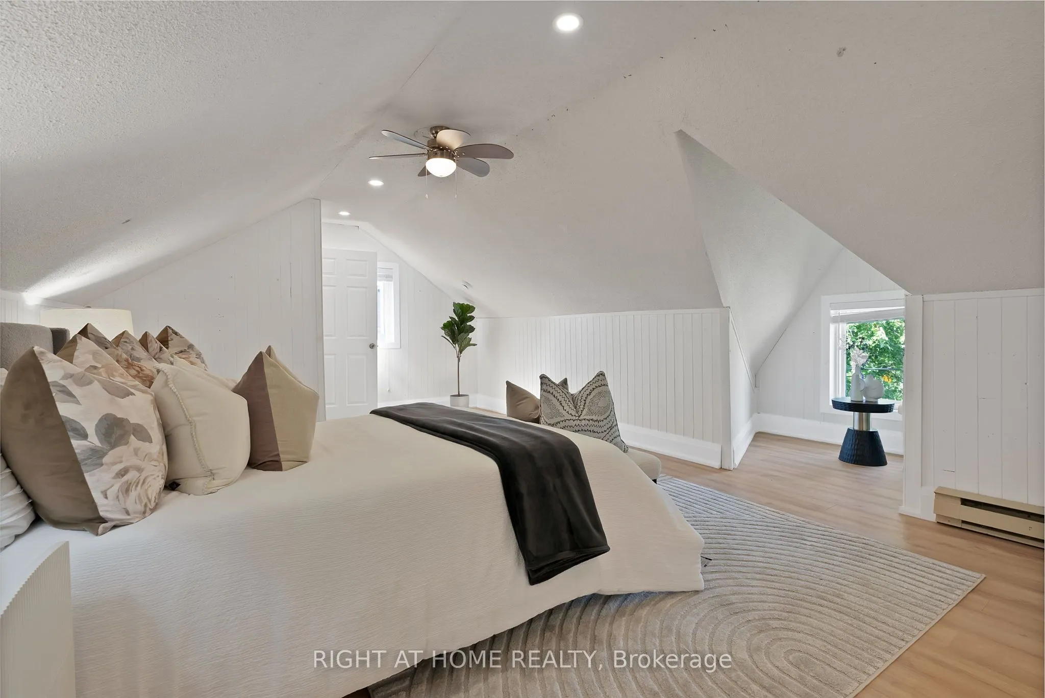 9495 Baldwin Street N