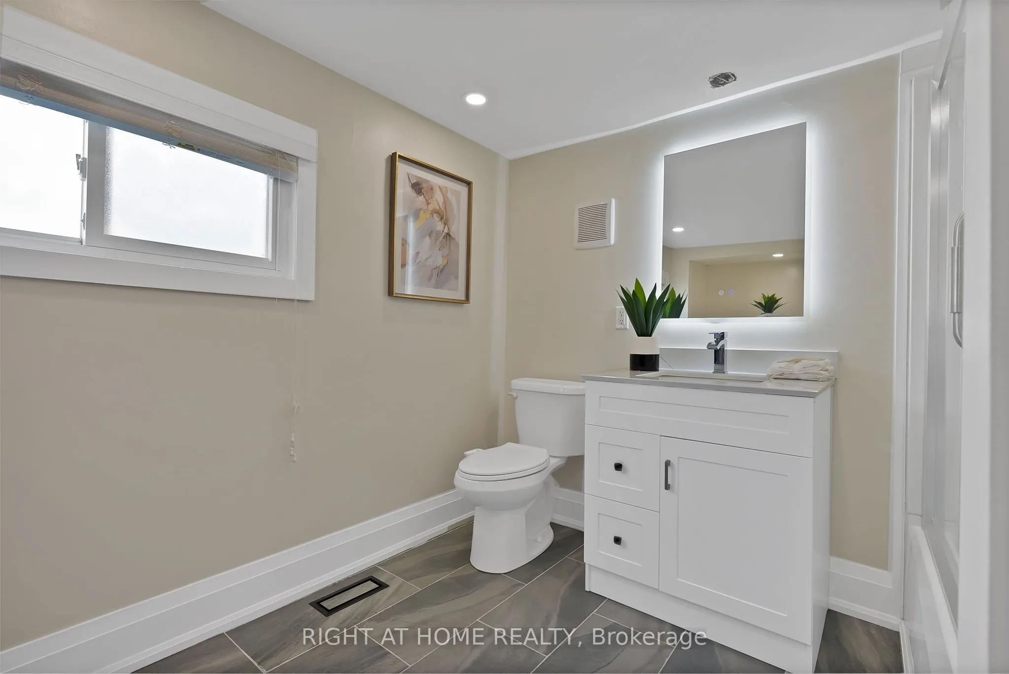 9495 Baldwin Street N