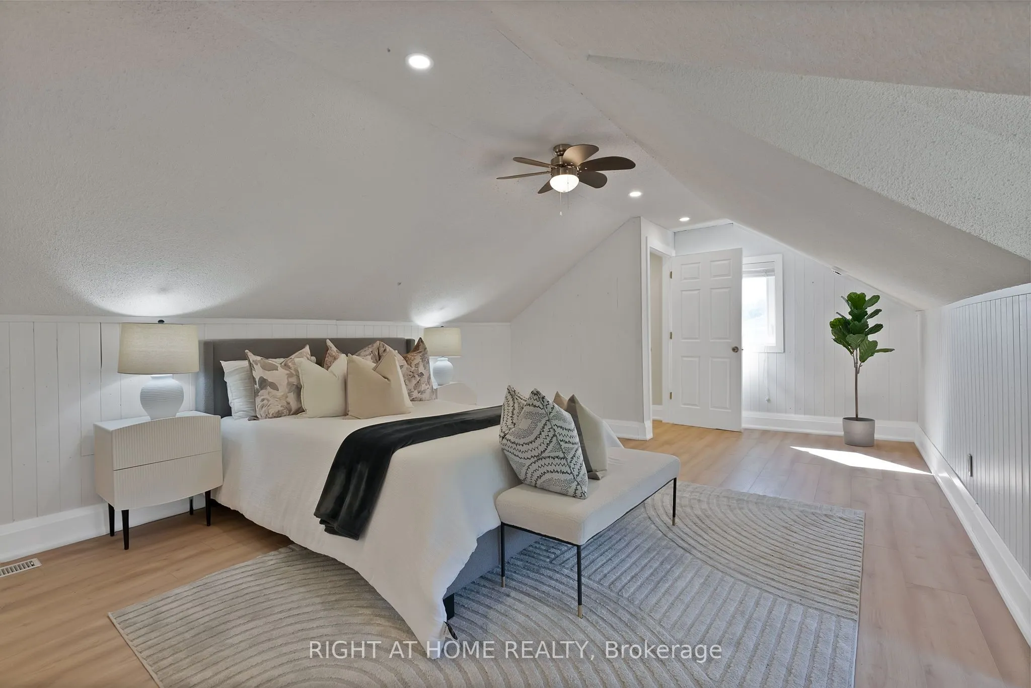 9495 Baldwin Street N