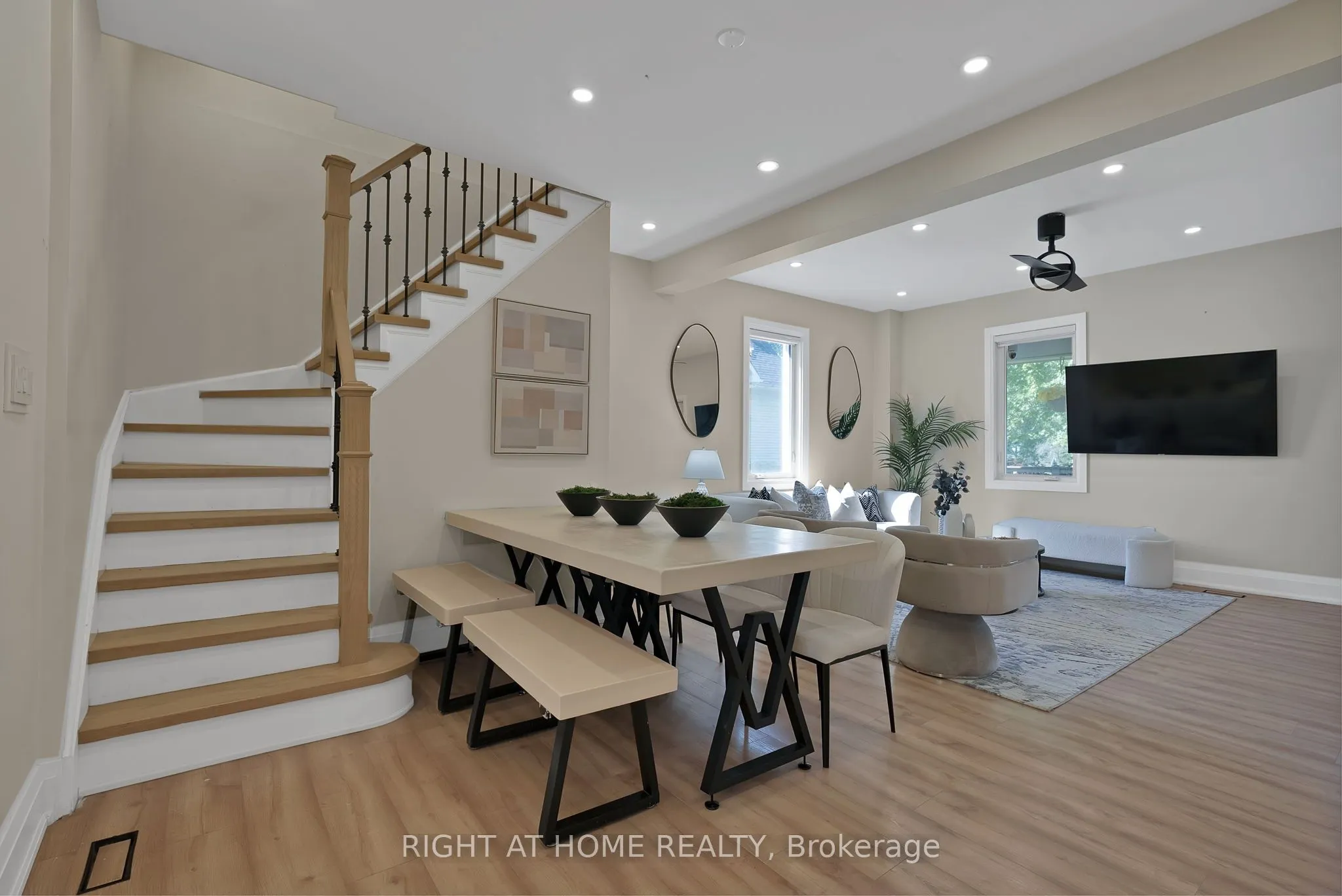 9495 Baldwin Street N