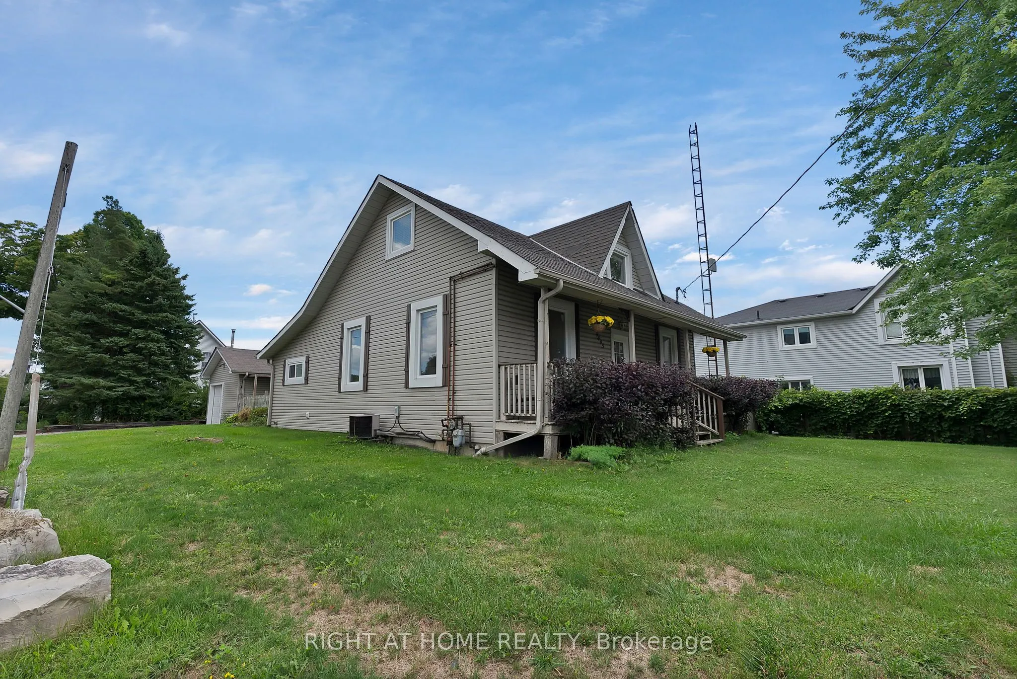 9495 Baldwin Street N