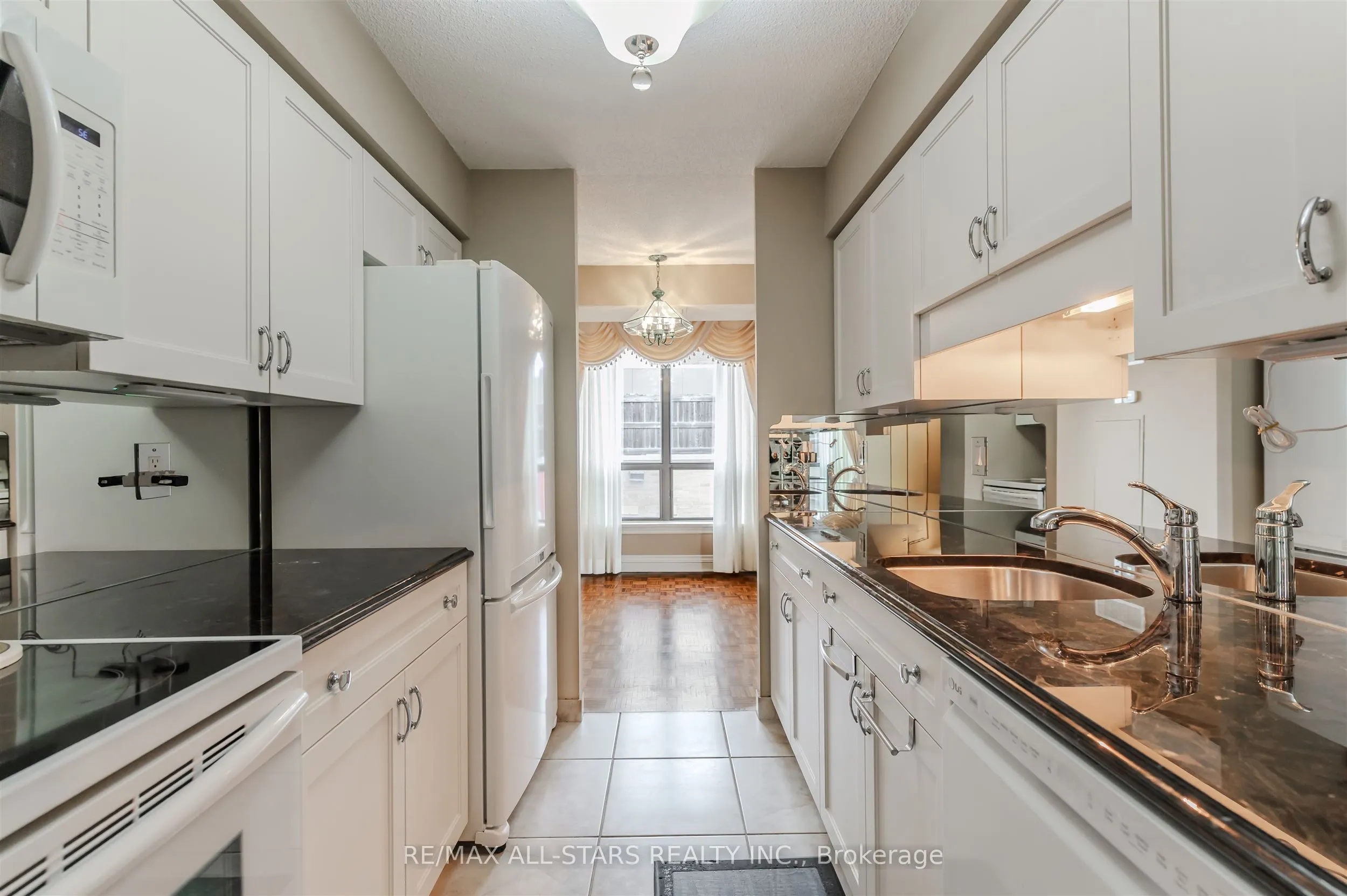 3734 St Clair Avenue E, #407
