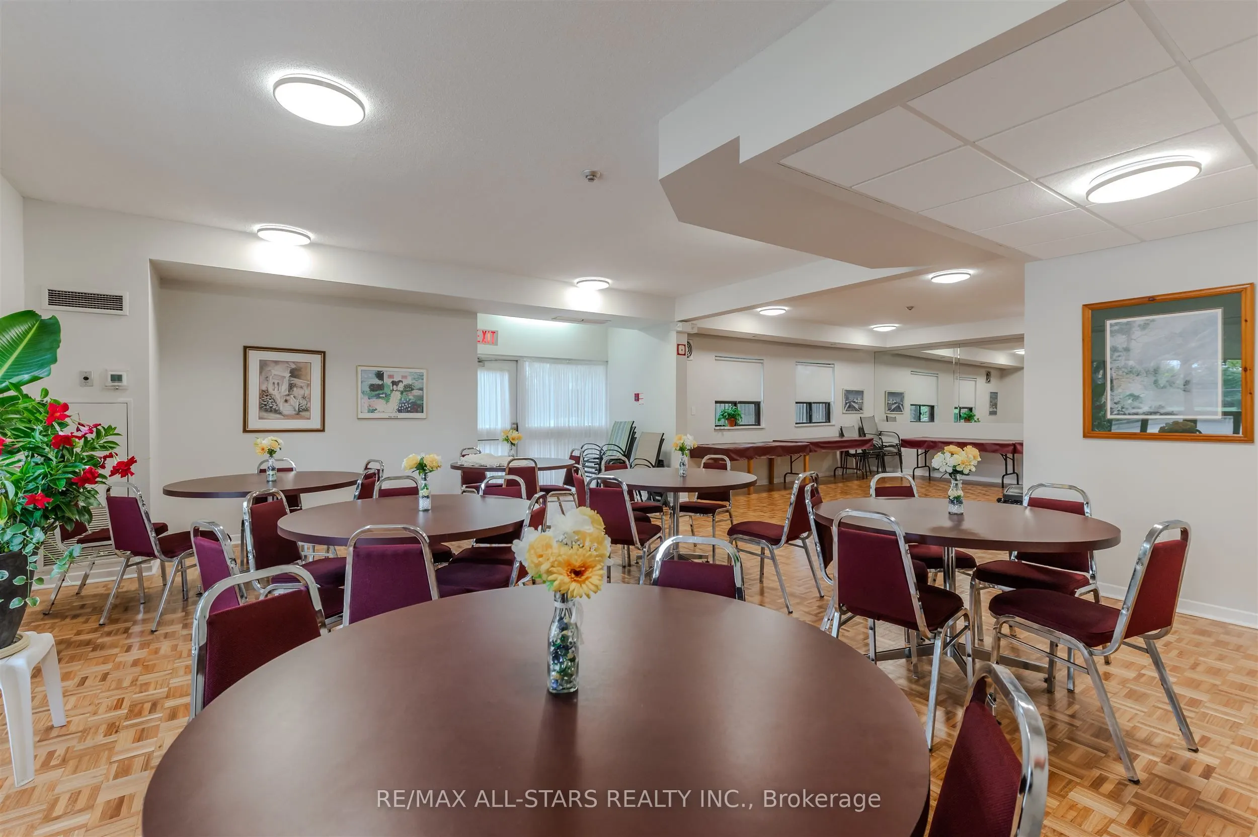 3734 St Clair Avenue E, #407