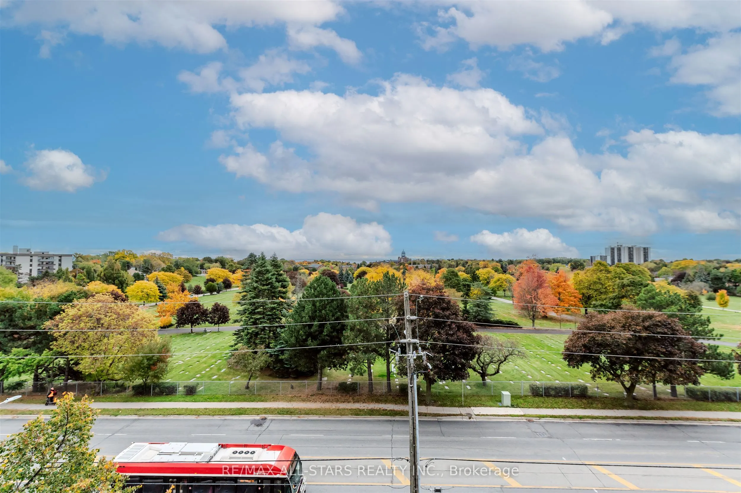 3734 St Clair Avenue E, #407