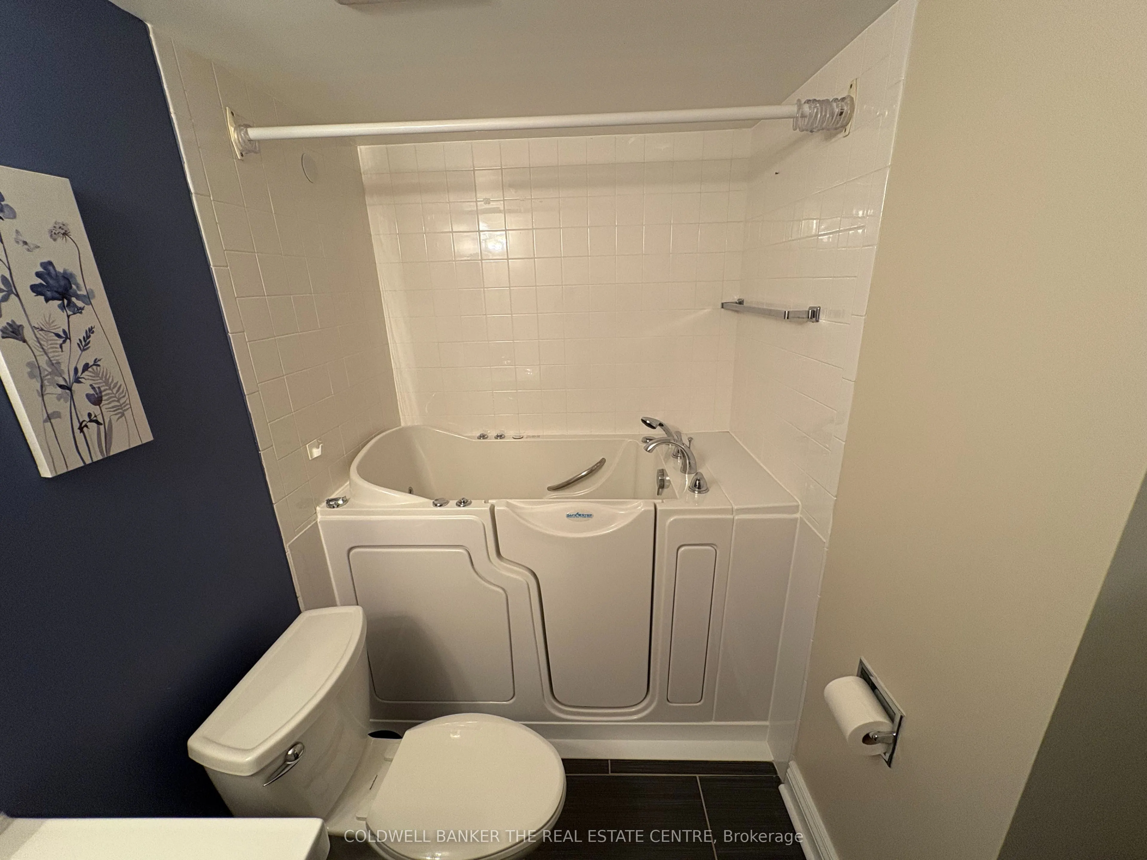 121 Ling Road, #1211