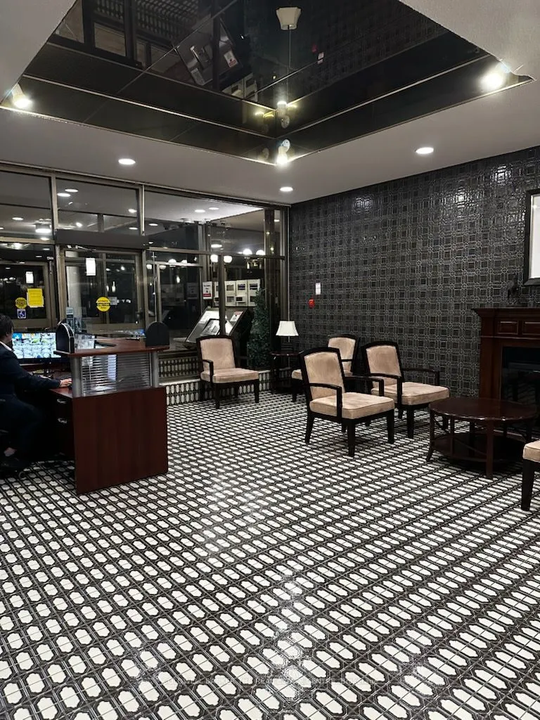 121 Ling Road, #1211