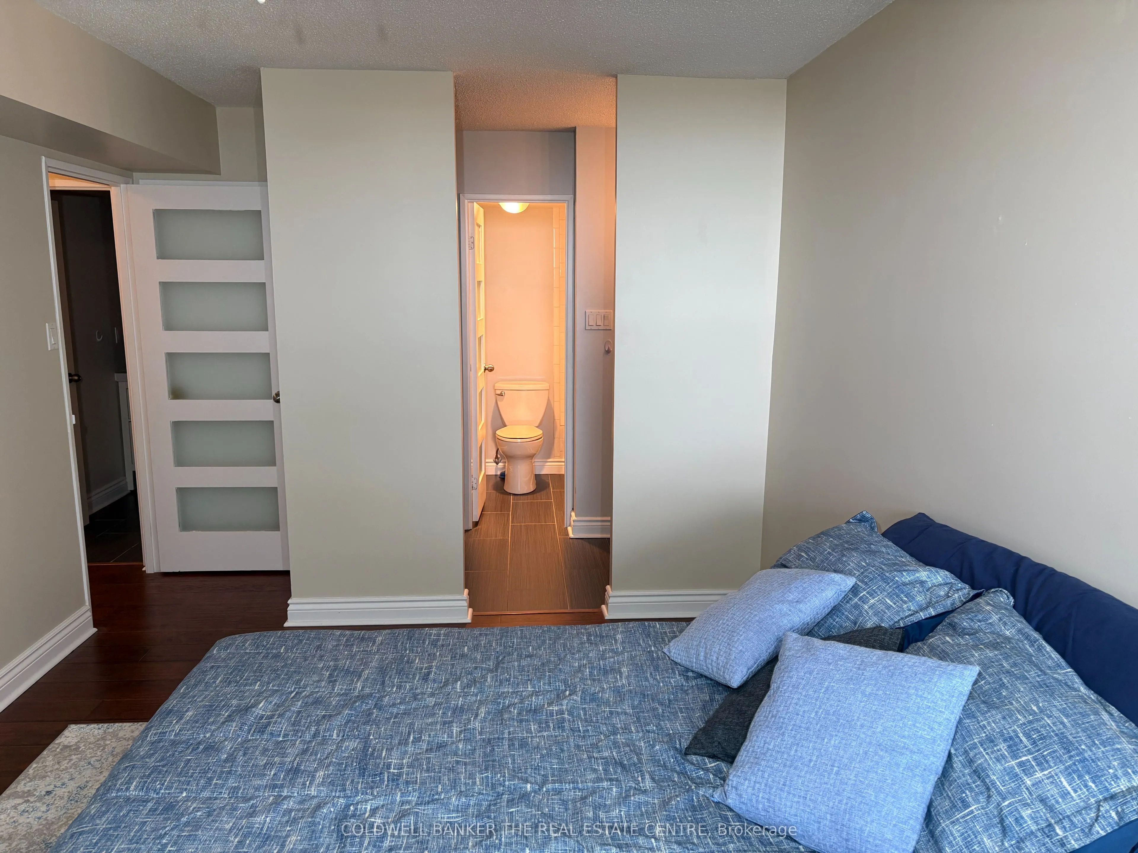 121 Ling Road, #1211