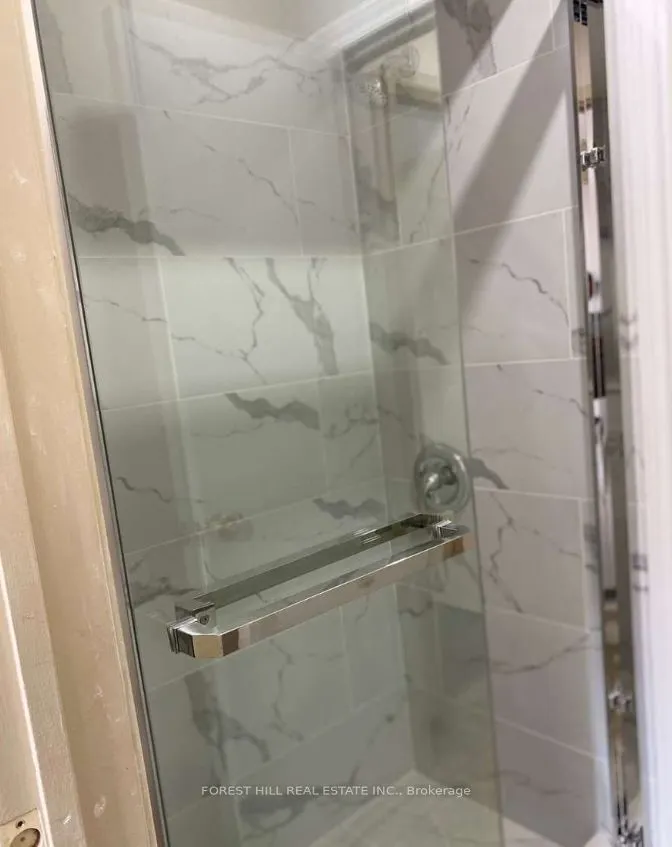 1641 Victoria Park Avenue, #4