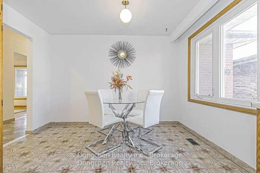 281 Huntsmill Boulevard