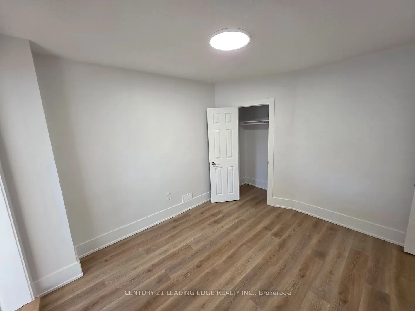 51 Dearbourne Avenue, #Main