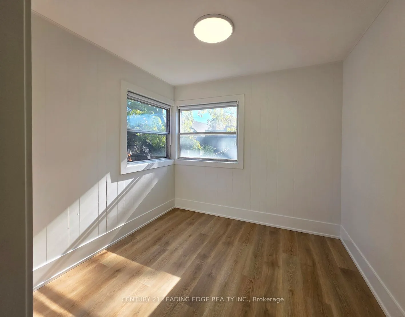 51 Dearbourne Avenue, #Main