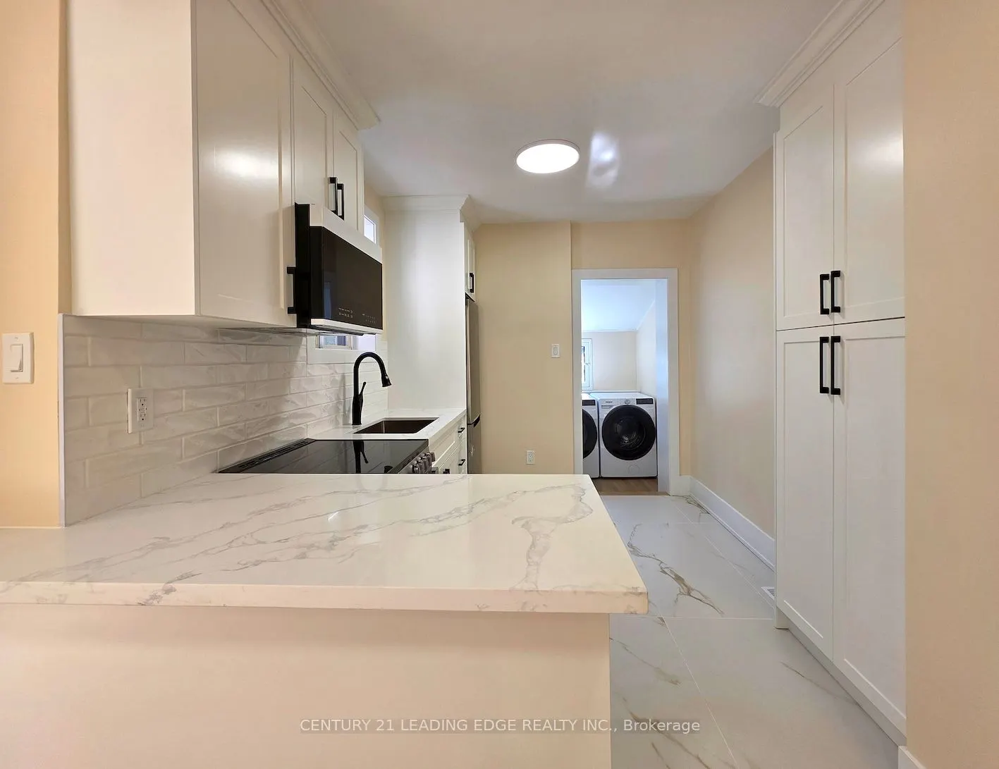 51 Dearbourne Avenue, #Main