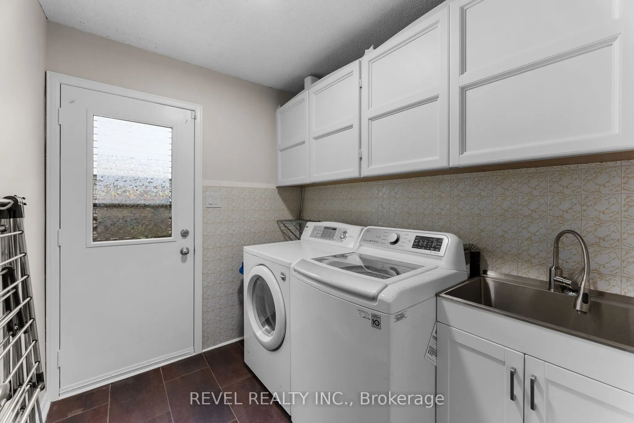 330 Regal Briar Street