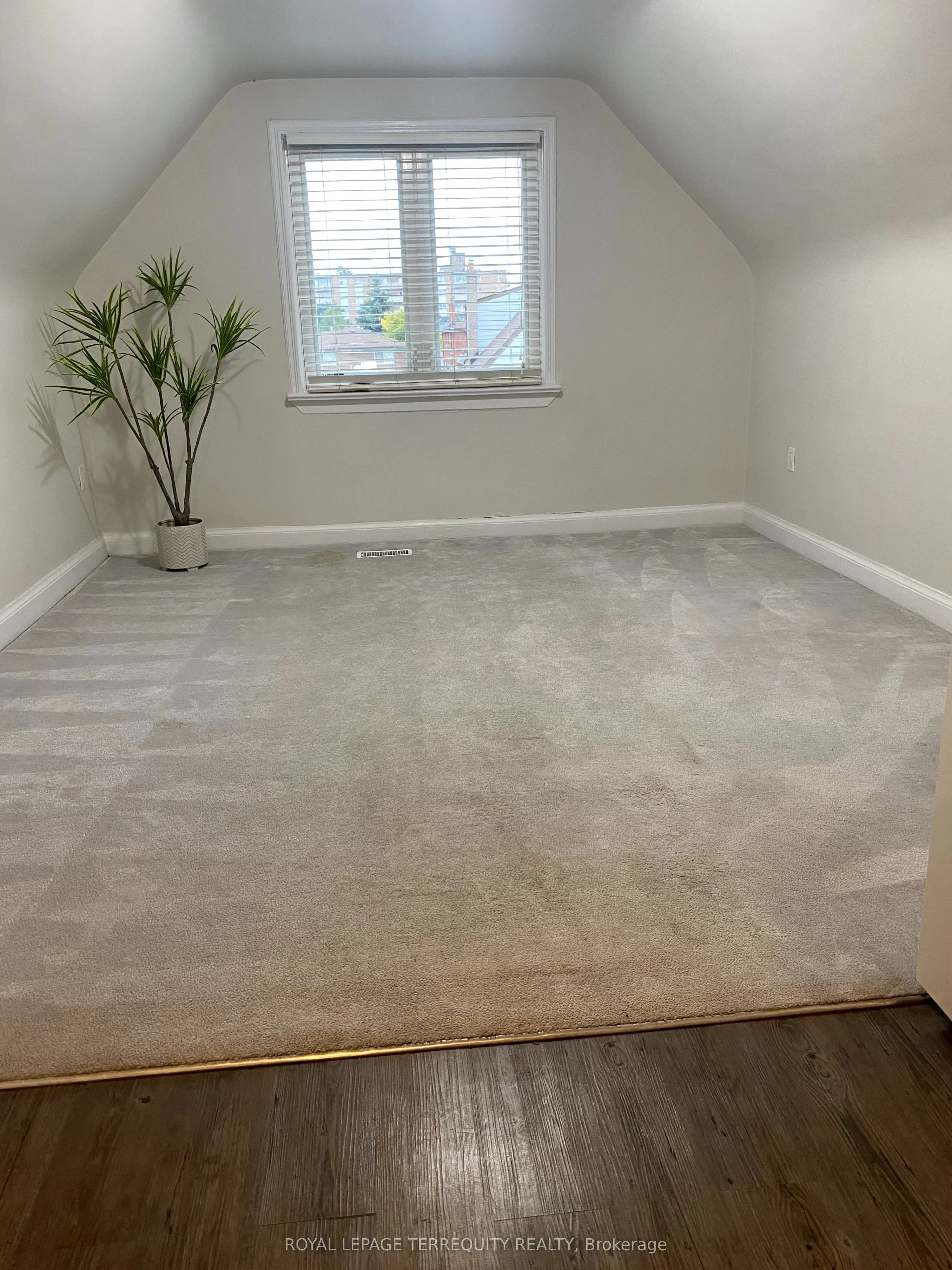 14 Flempton Crescent, #Upper