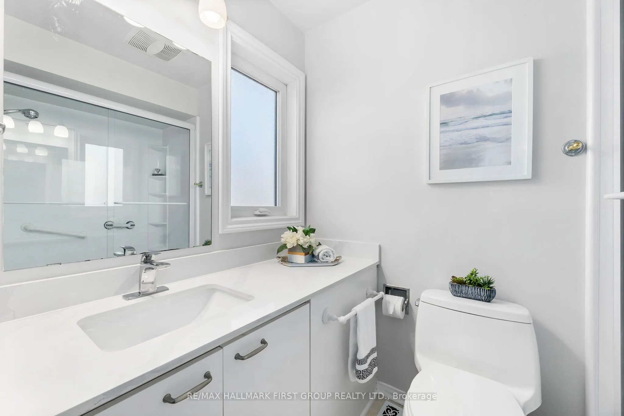 122 Thicket Crescent