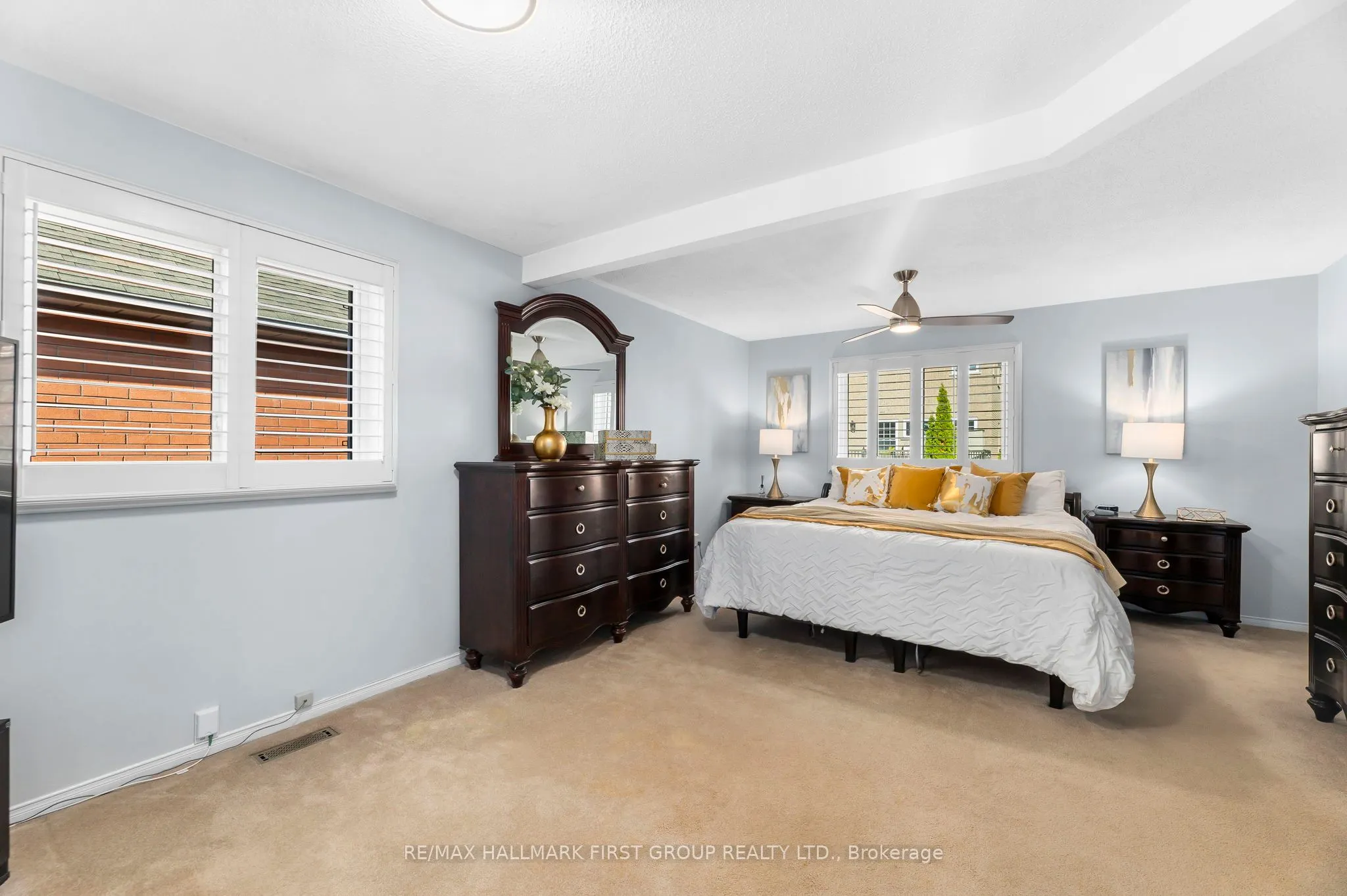 122 Thicket Crescent