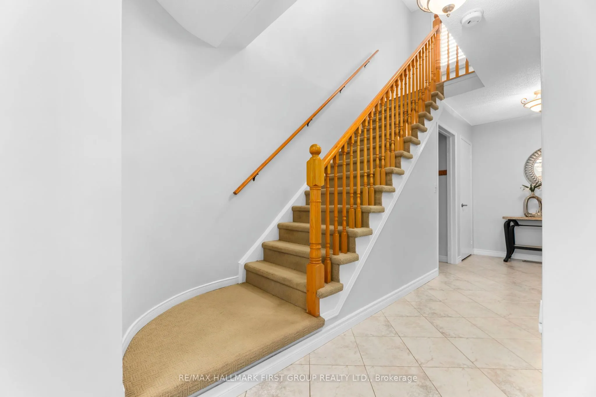 122 Thicket Crescent