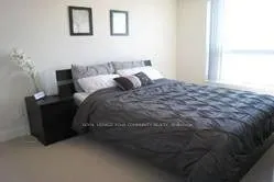 135 Village Green Square, #3421