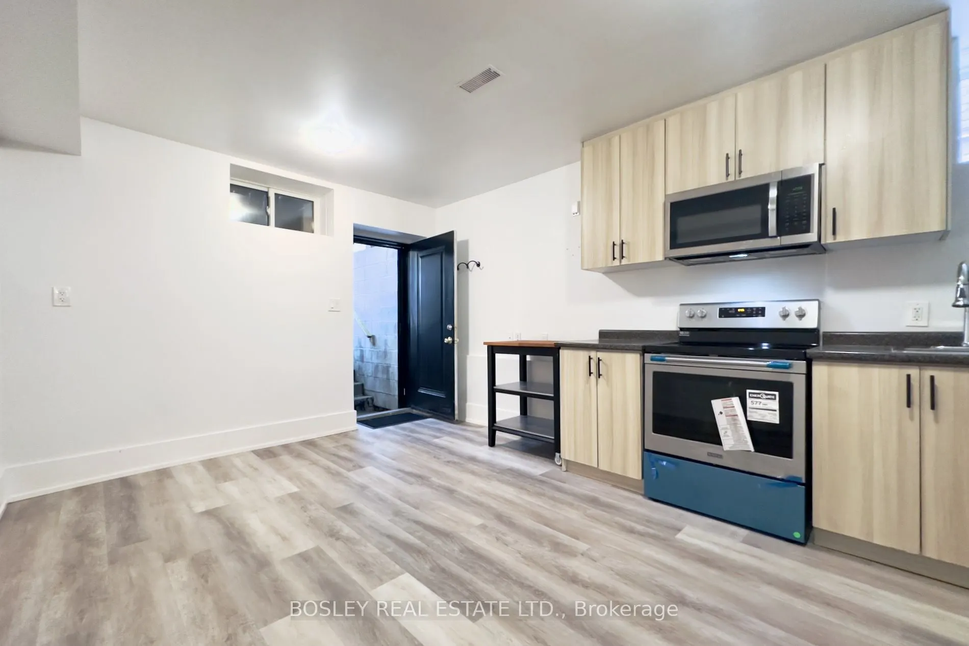 33 Lawlor Avenue, #Lower