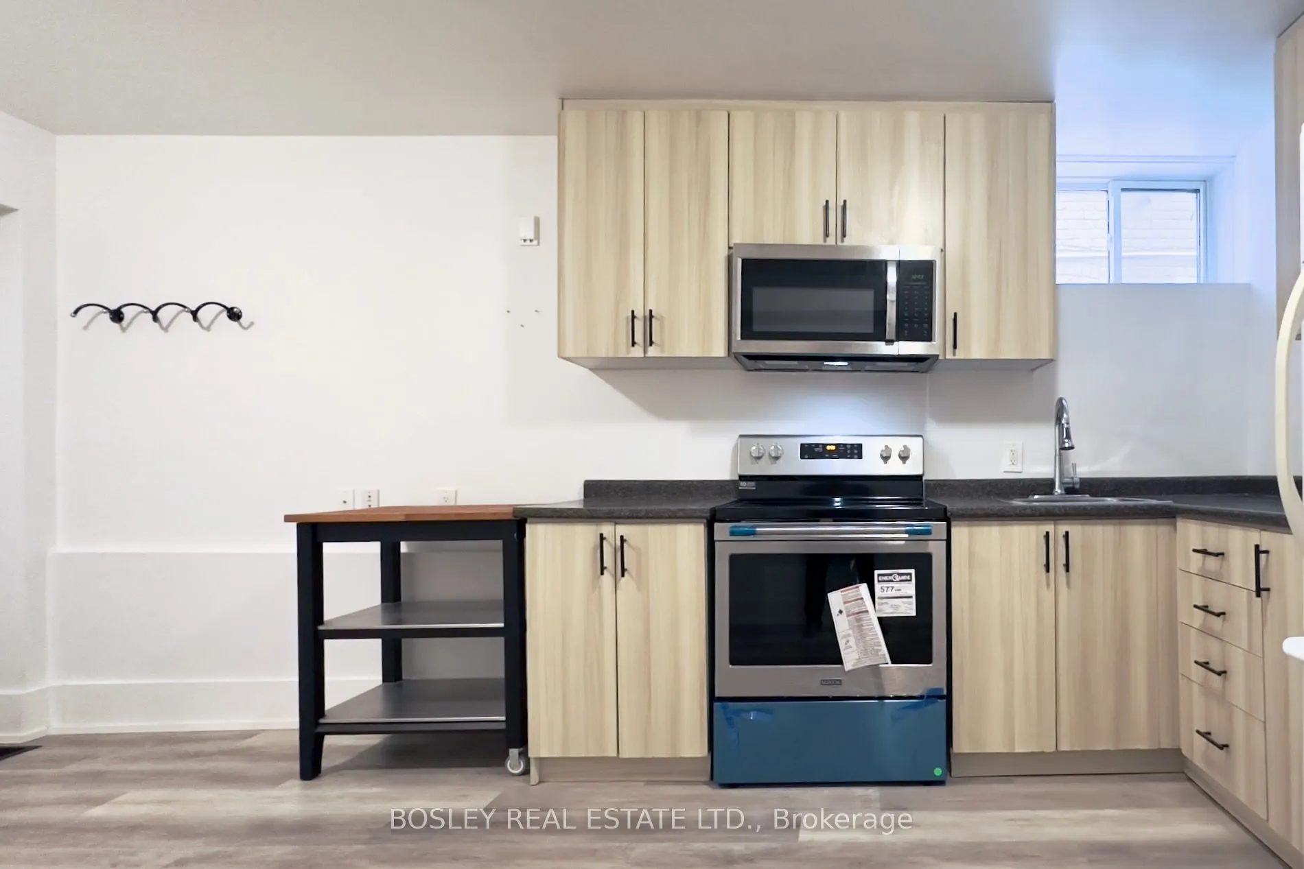 33 Lawlor Avenue, #Lower