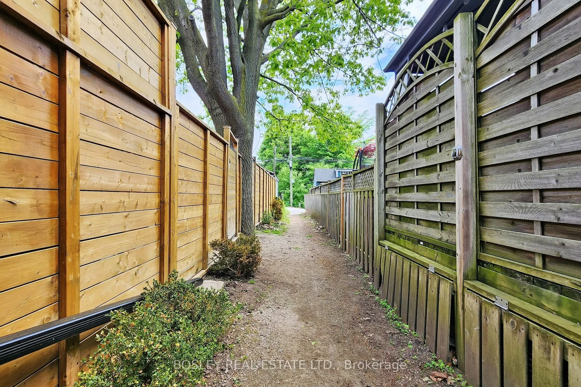 33 Lawlor Avenue, #Lower