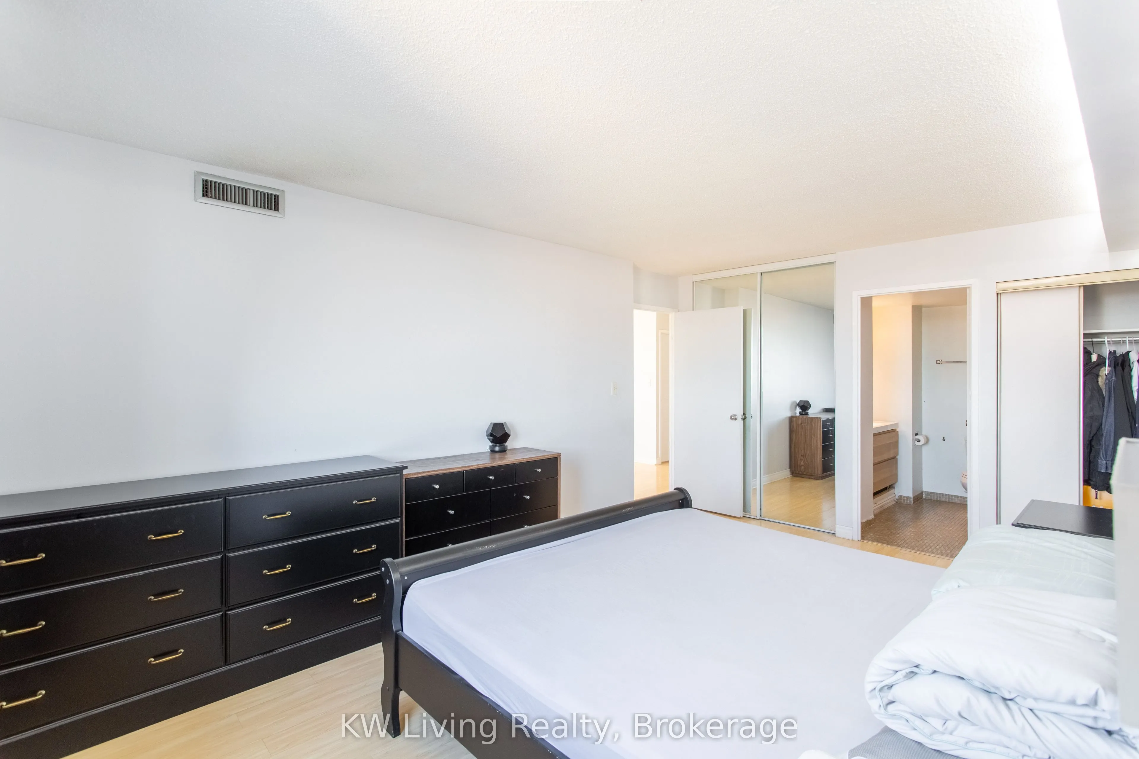 75 Bamburgh Circle, #924