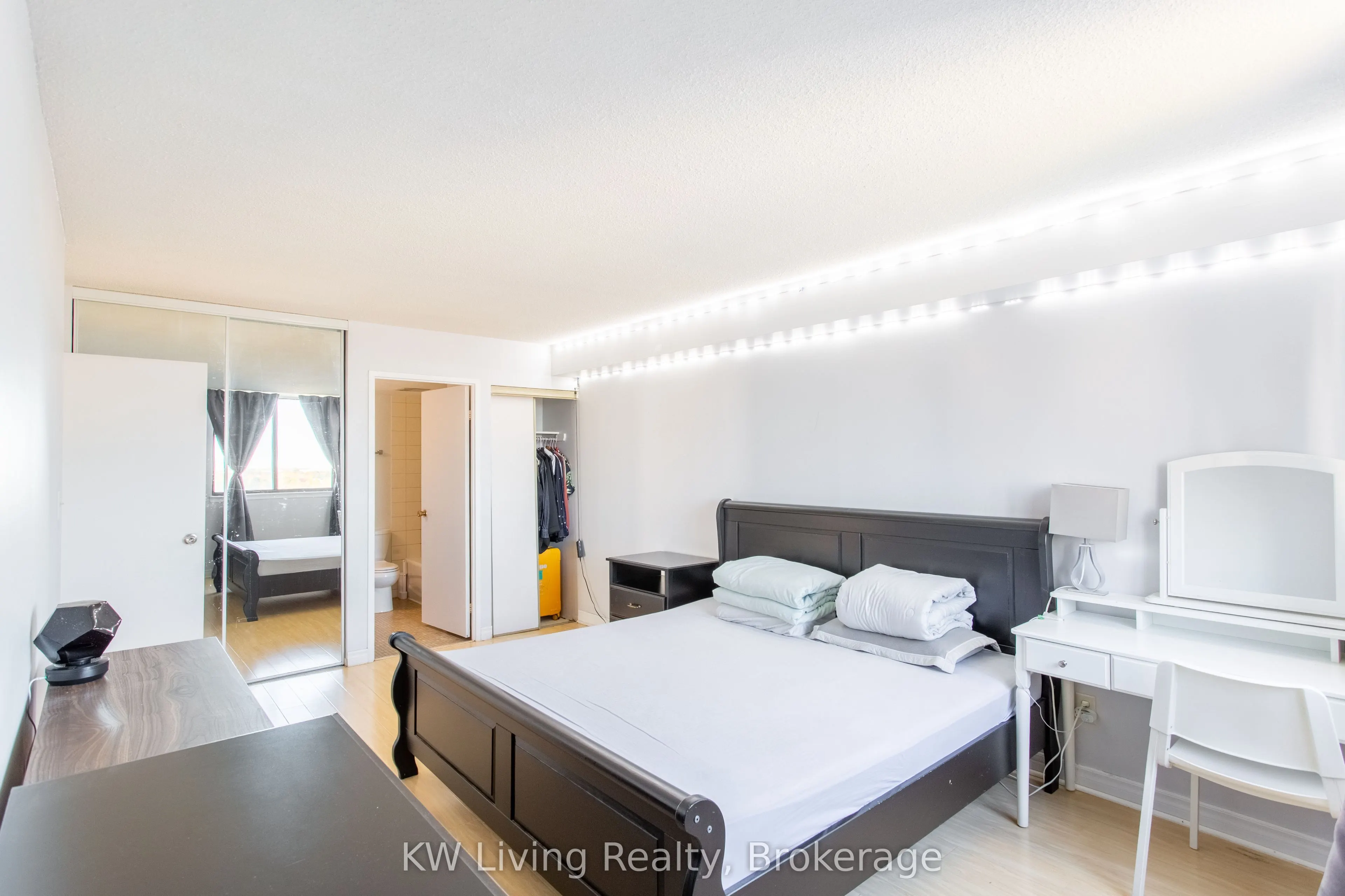 75 Bamburgh Circle, #924