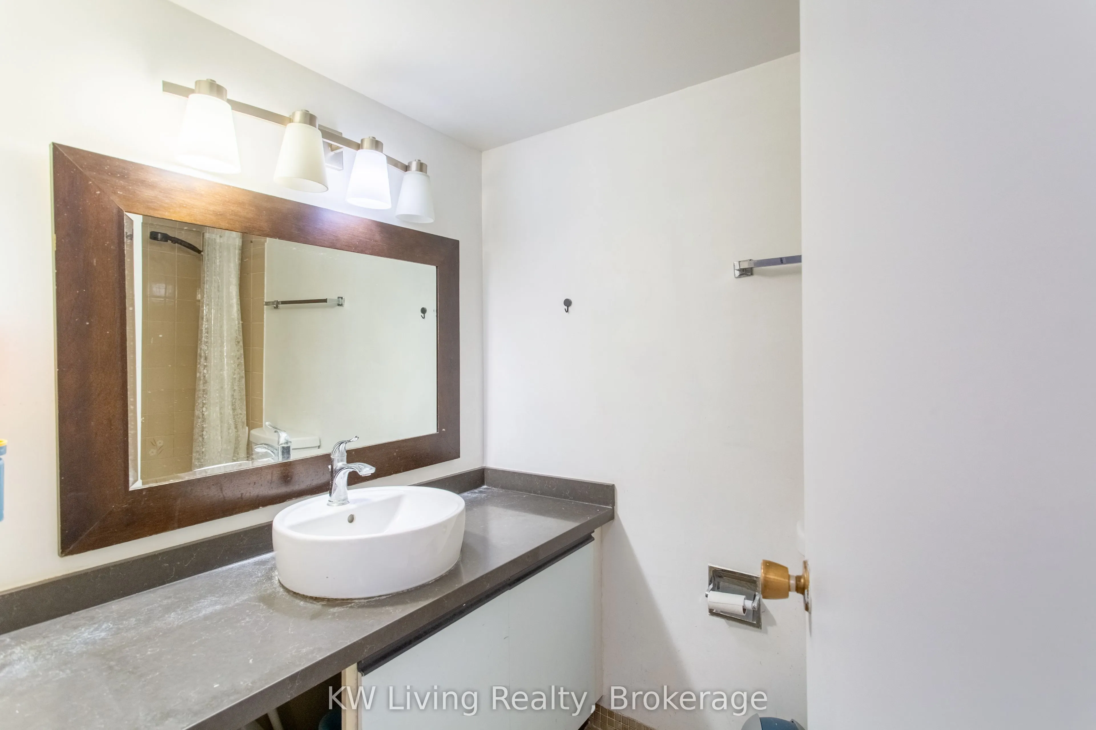 75 Bamburgh Circle, #924