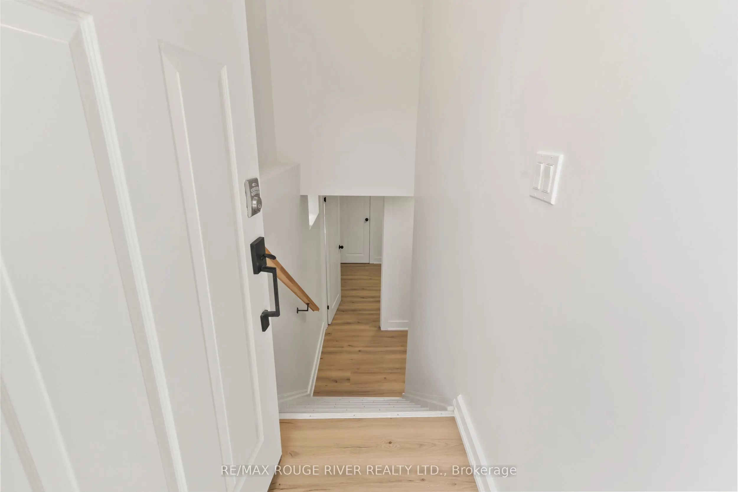 745 Glengrove Street