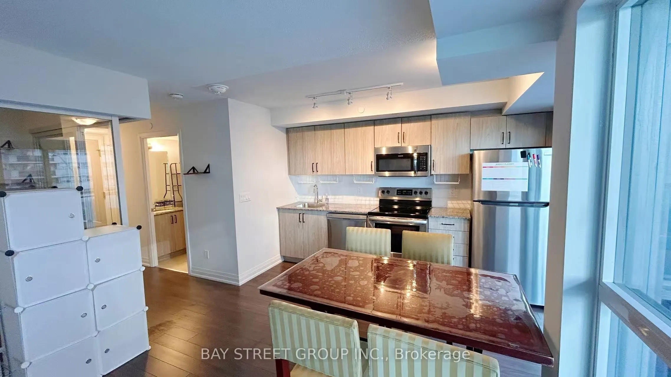 20 Meadowglen Place, #333