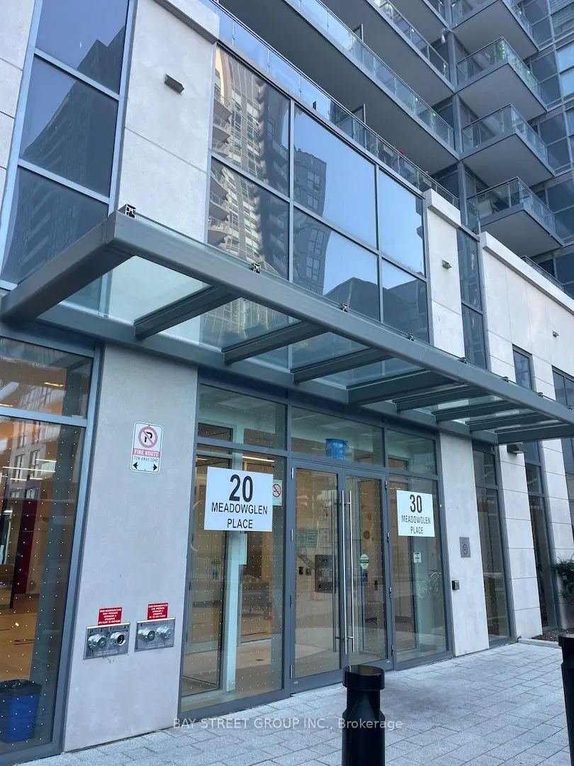 20 Meadowglen Place, #333