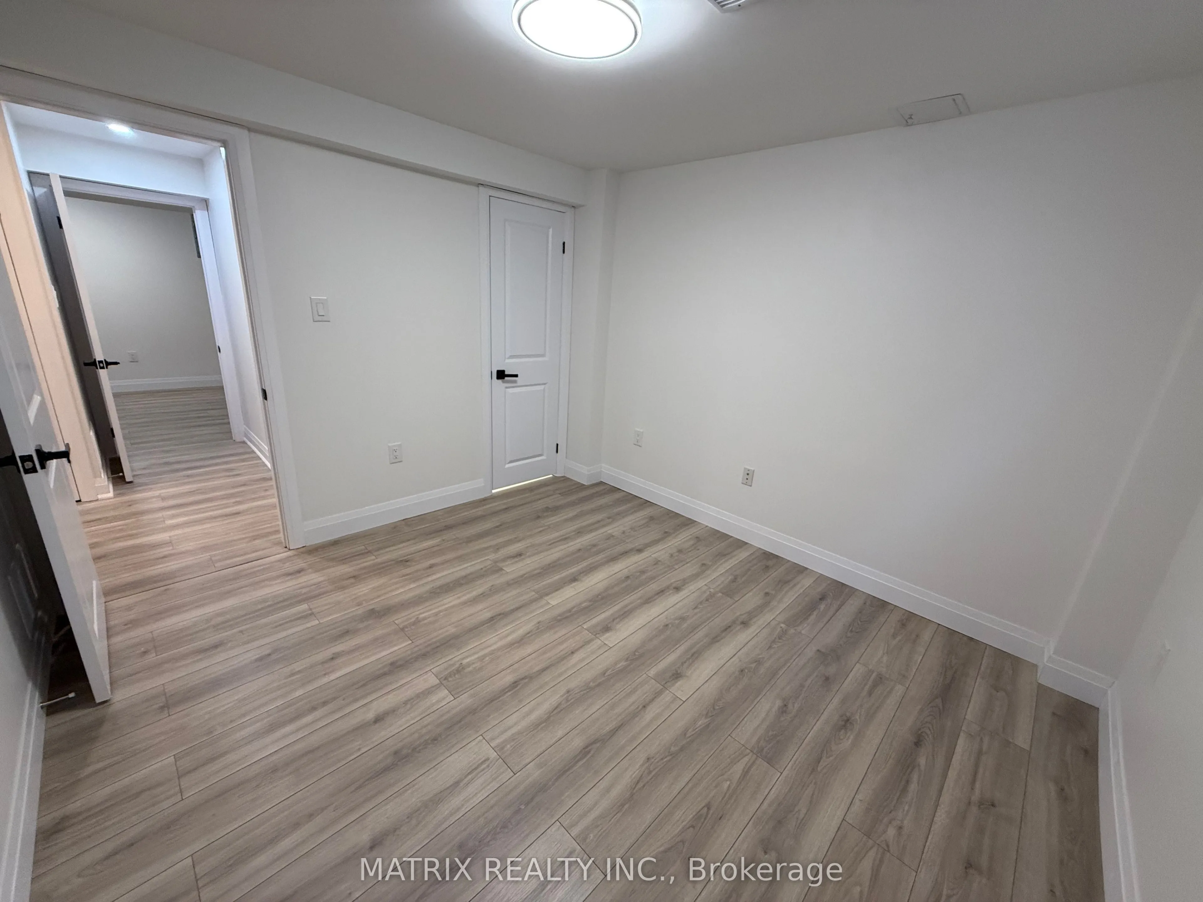 2197 Wildwood Crescent