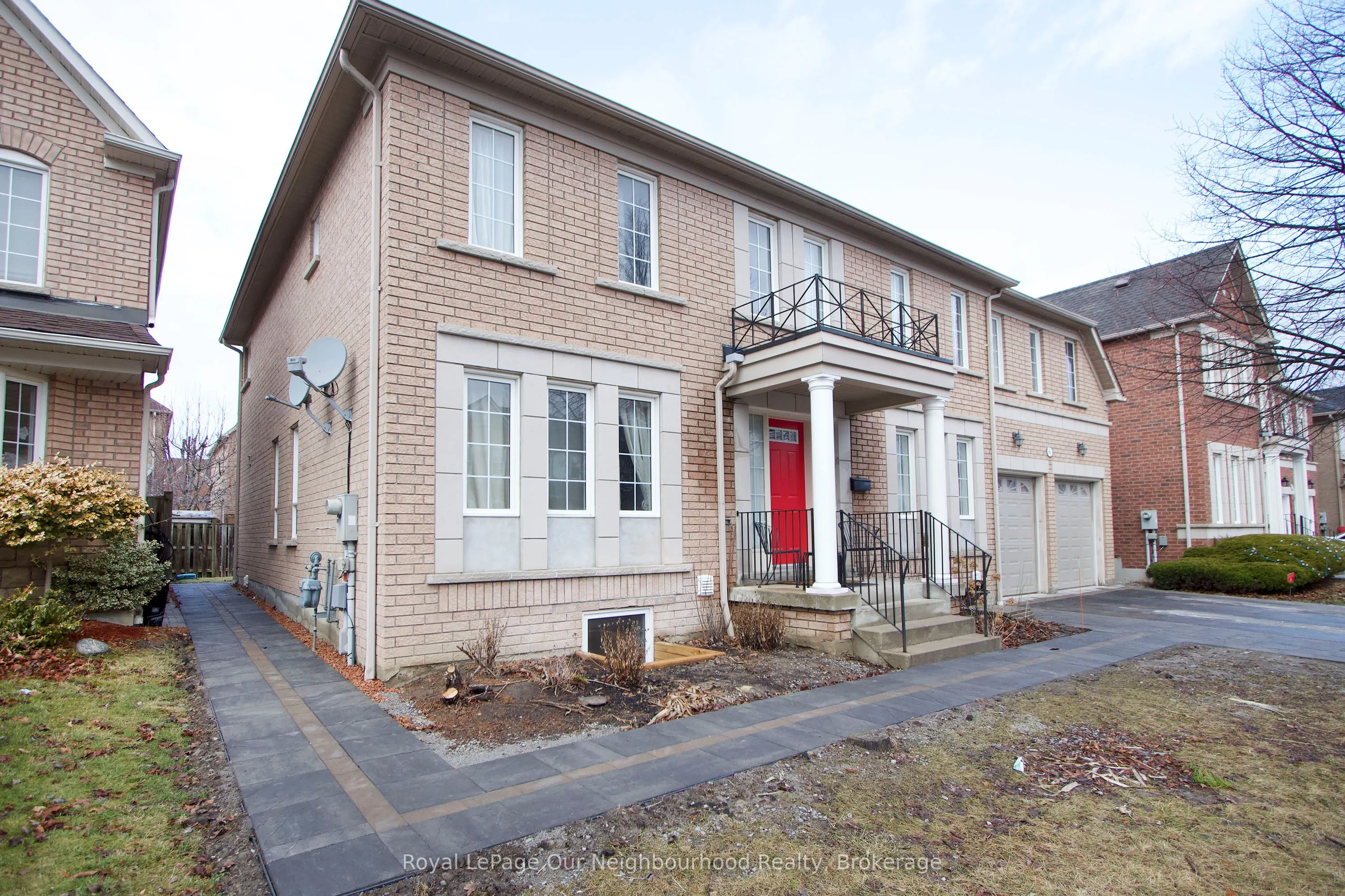 6 Westacott Crescent