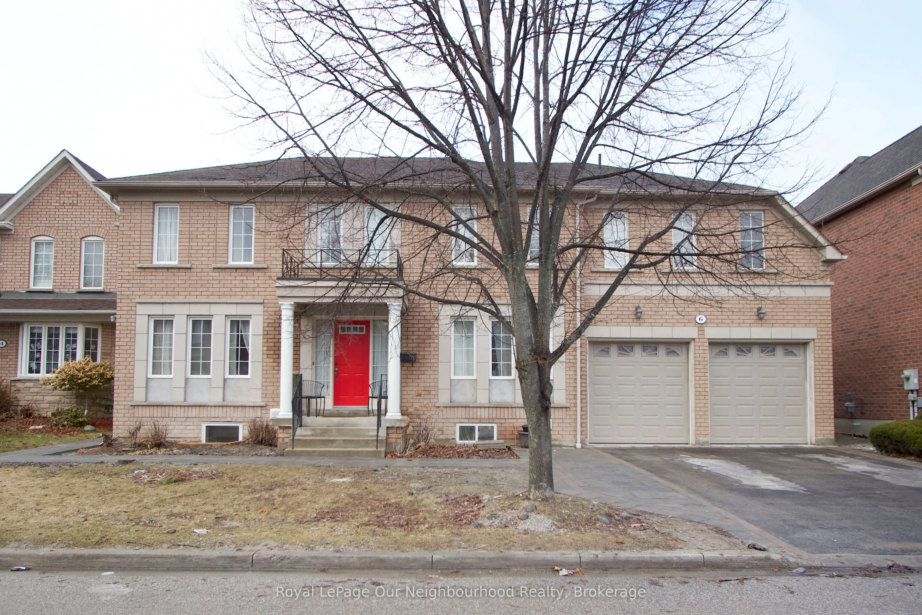 6 Westacott Crescent