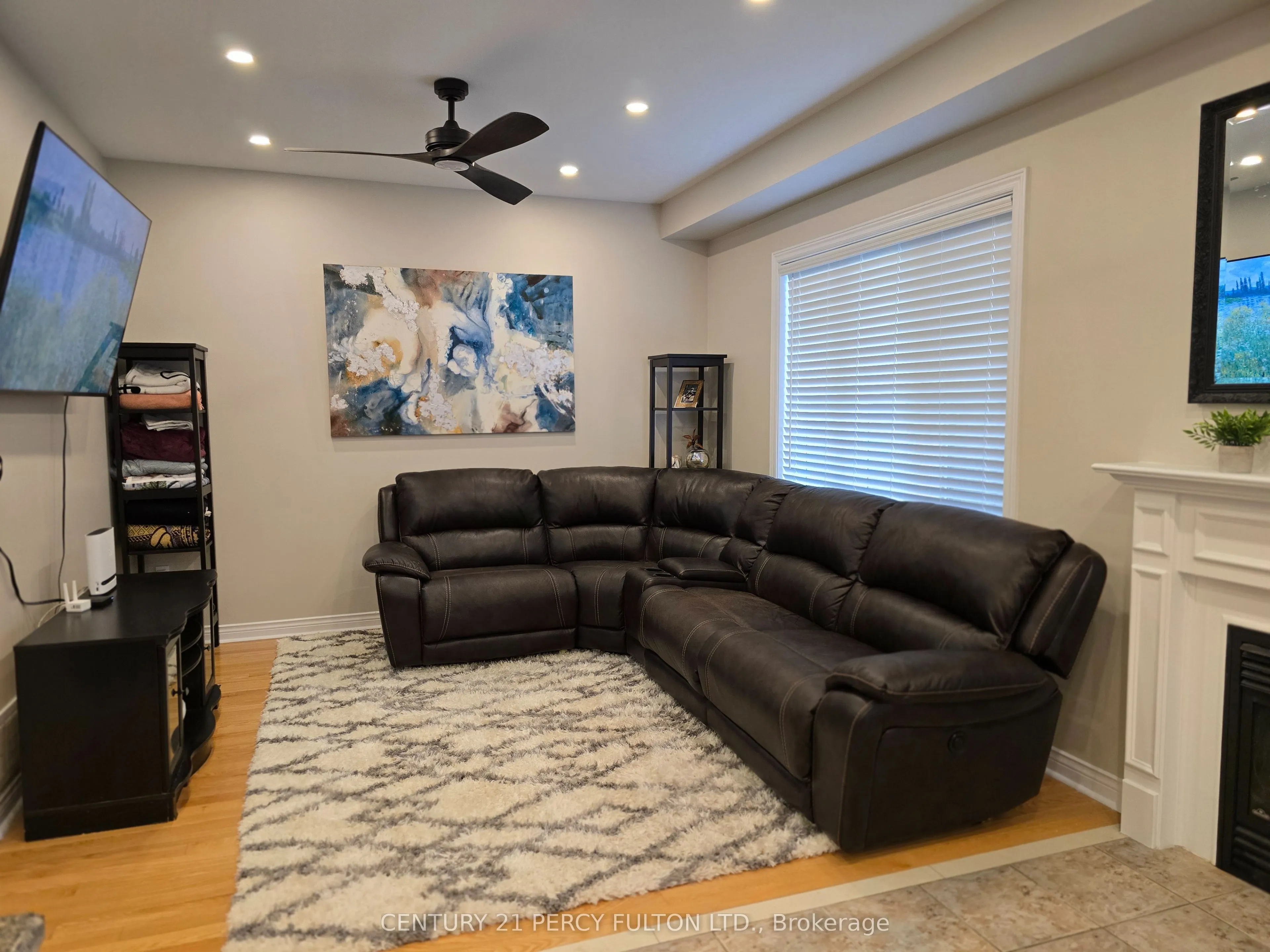 1979 Riverton Street