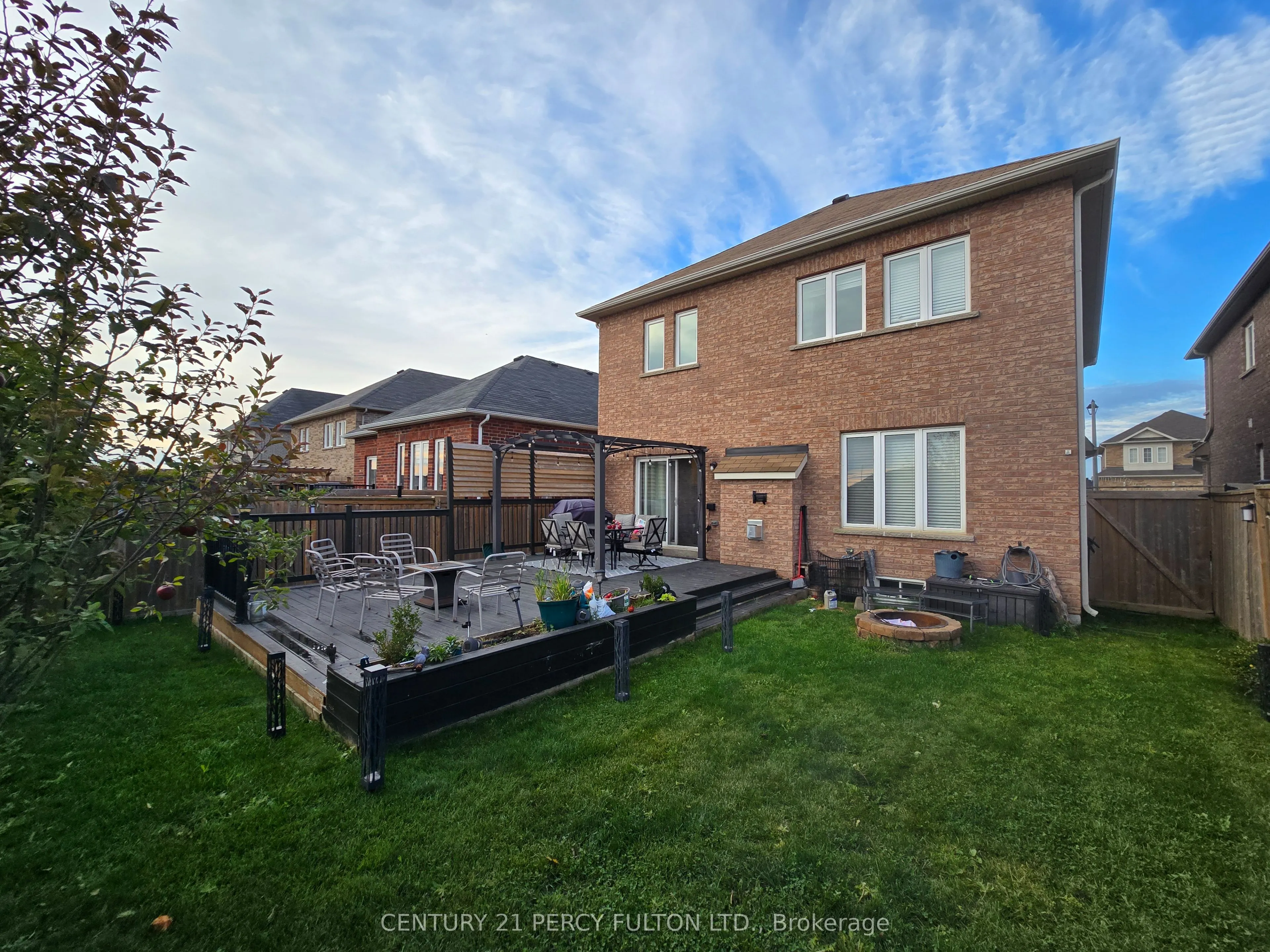 1979 Riverton Street