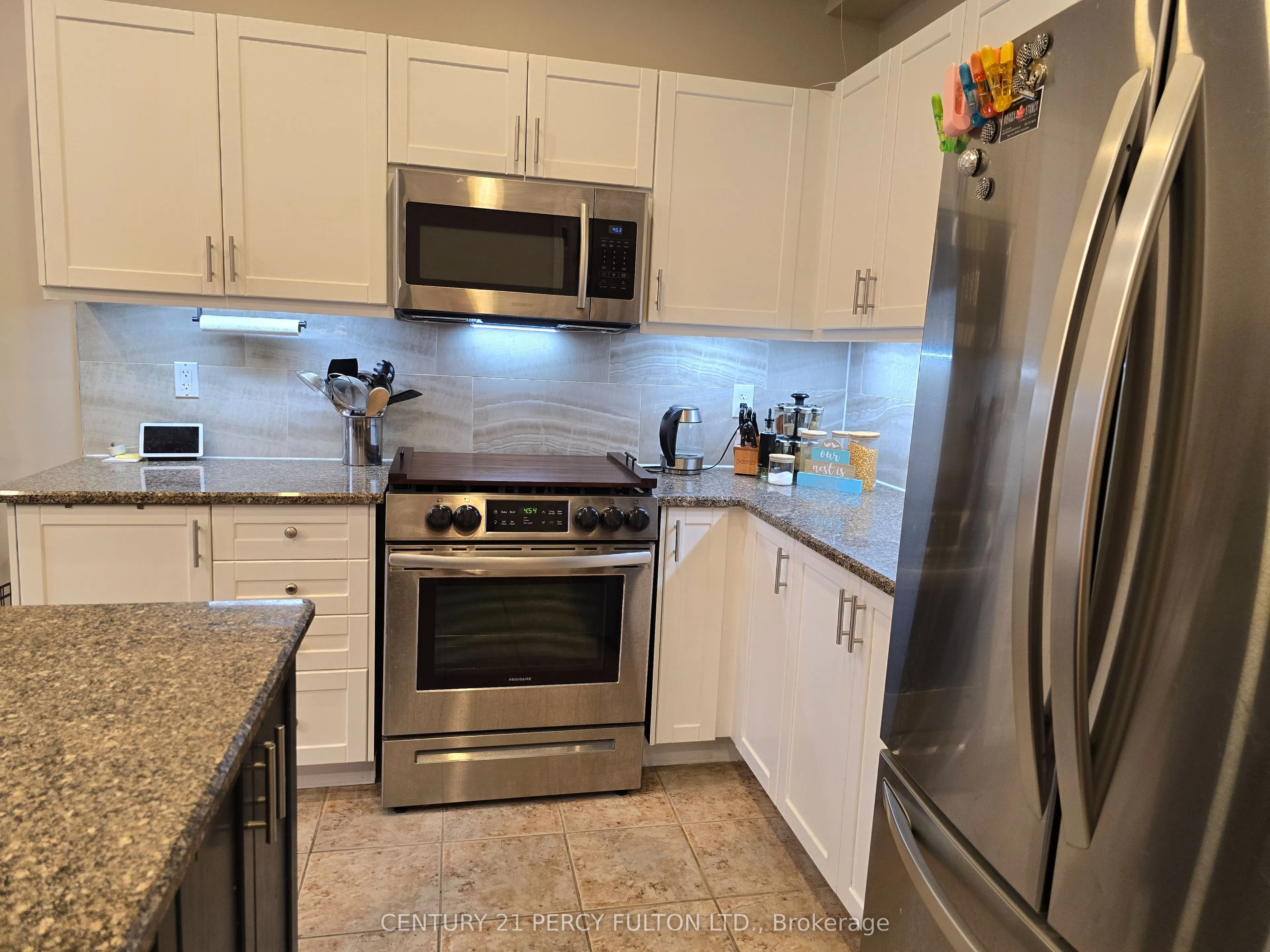 1979 Riverton Street