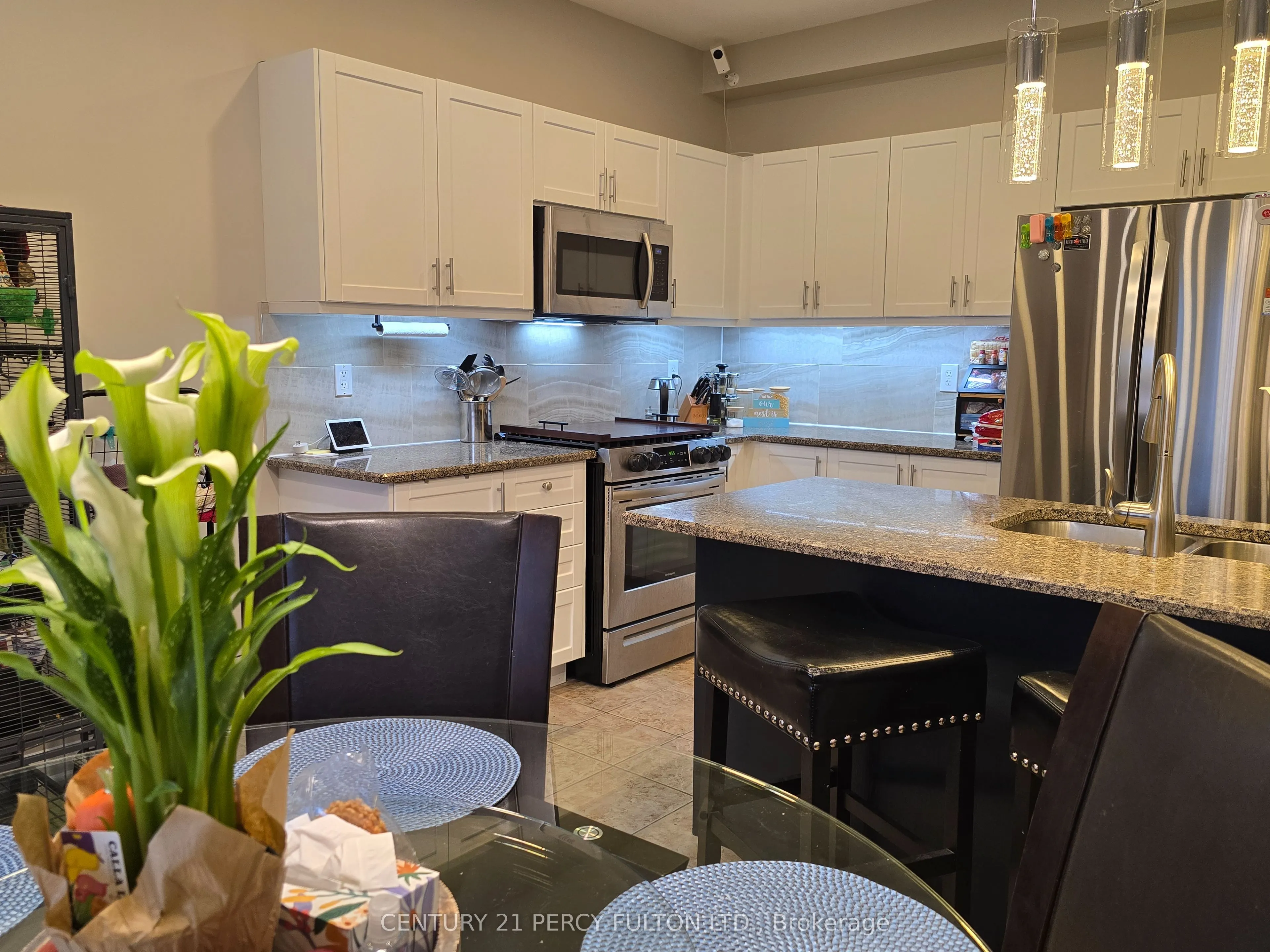 1979 Riverton Street