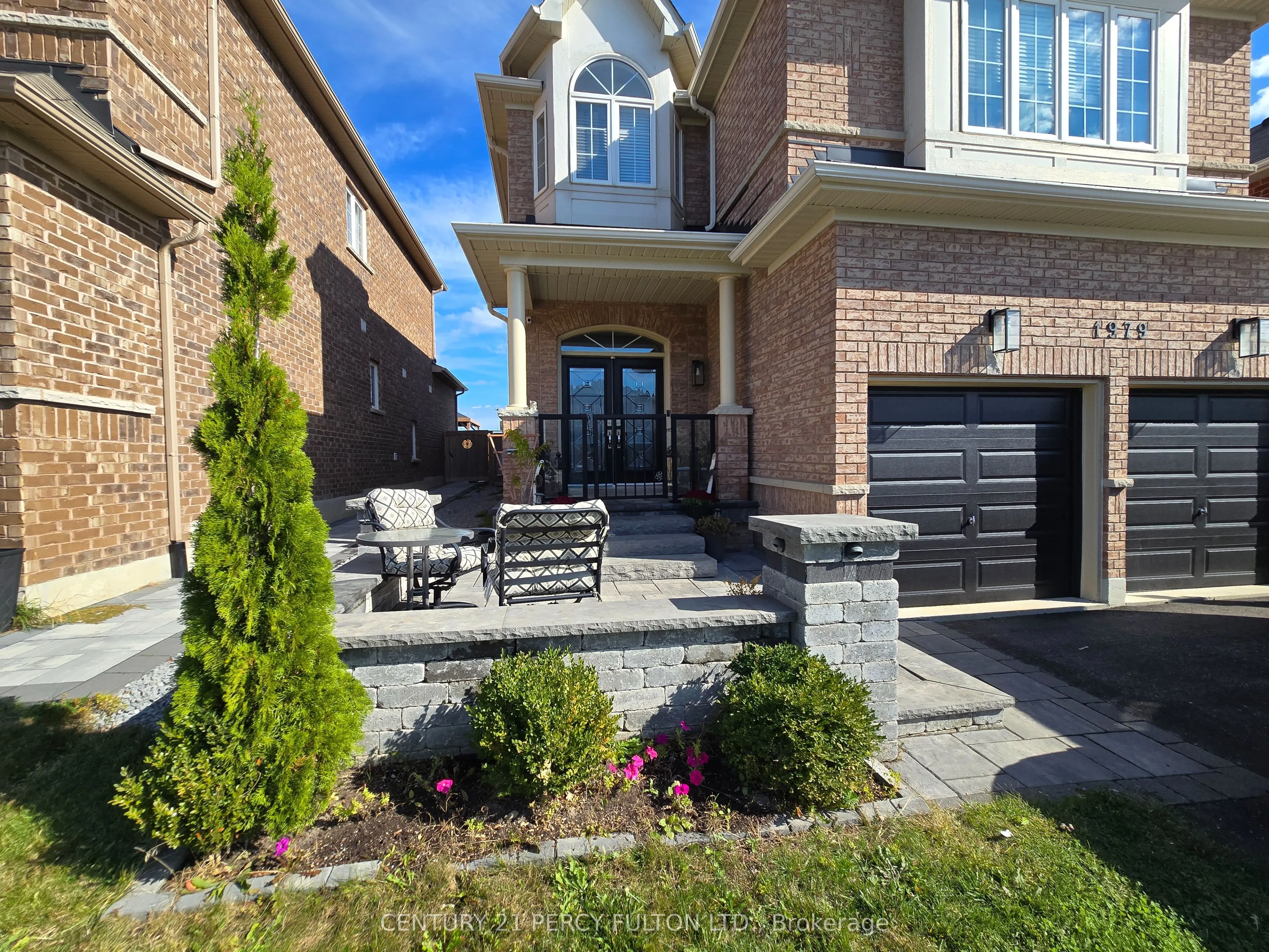 1979 Riverton Street