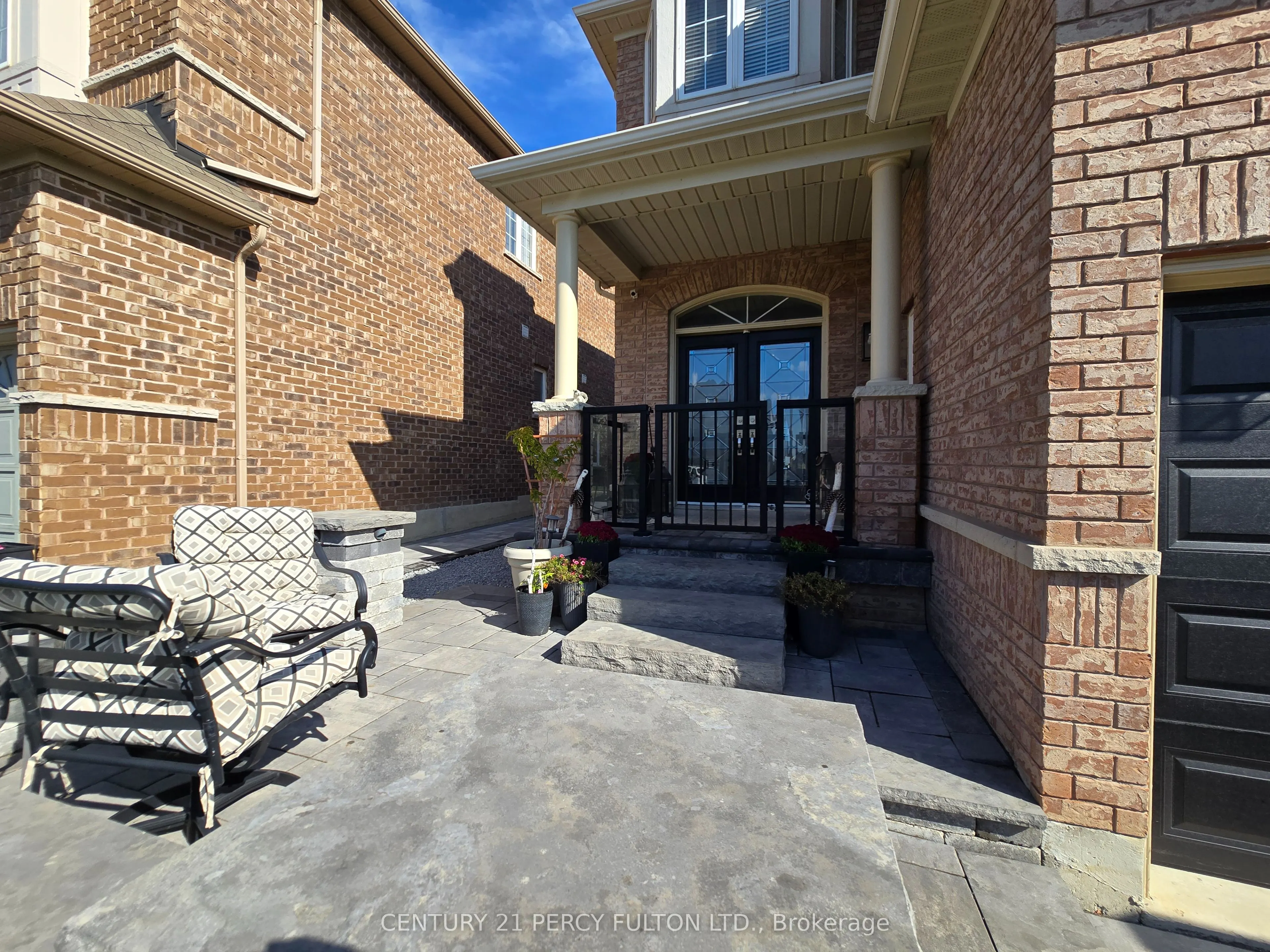 1979 Riverton Street