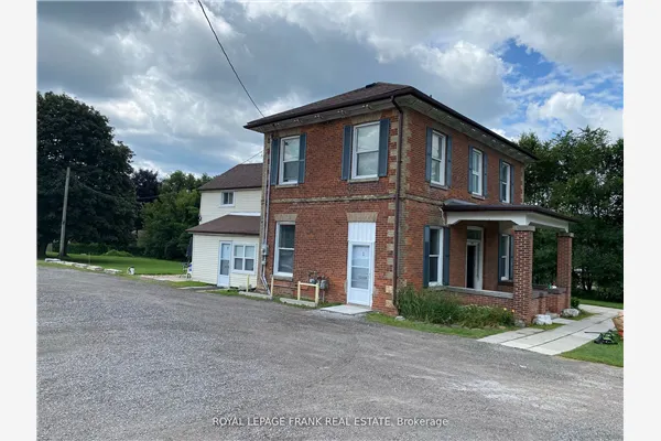 859 Dundas Street W, #1