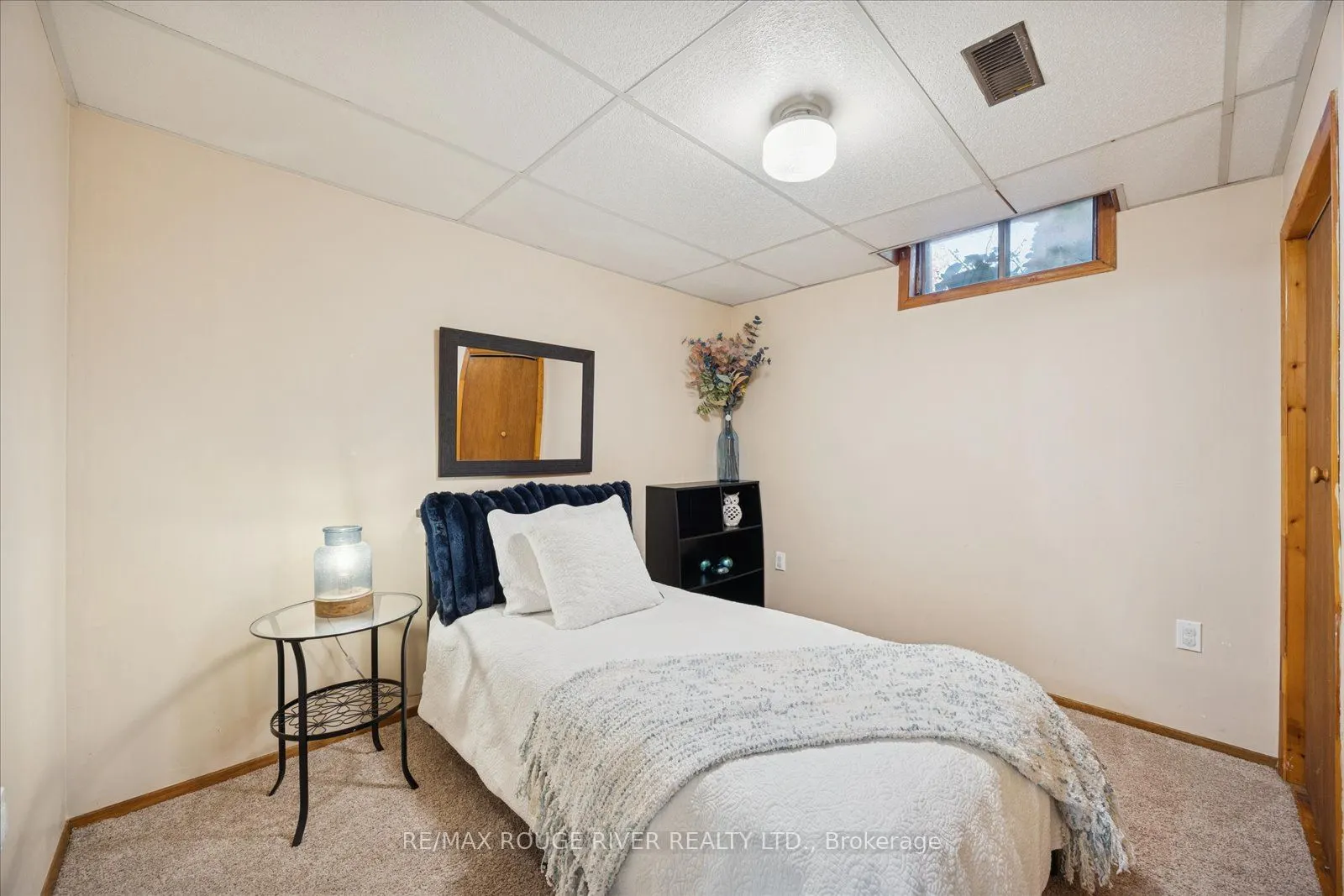 695 Hillcroft Street