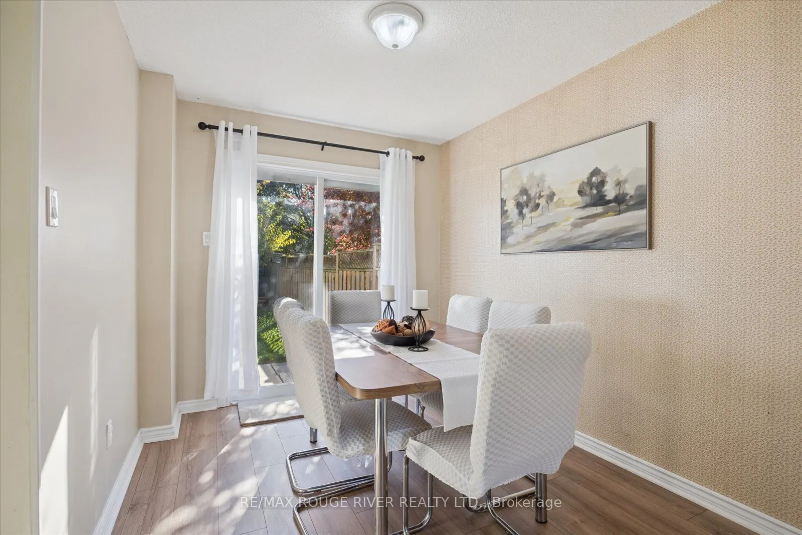 695 Hillcroft Street