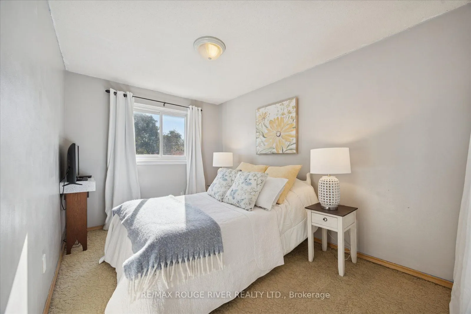 695 Hillcroft Street