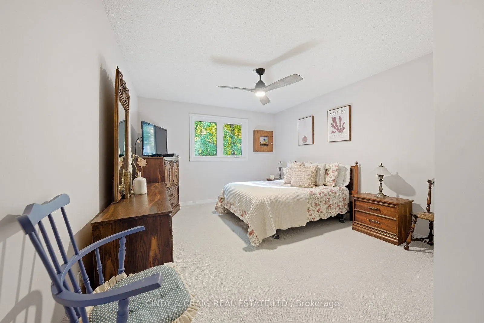 318 Sandringham Drive