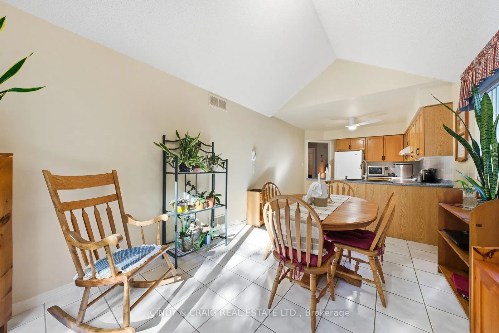 318 Sandringham Drive