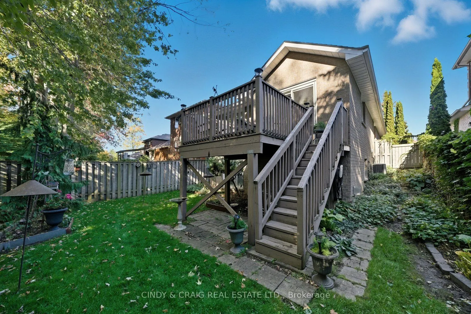 318 Sandringham Drive