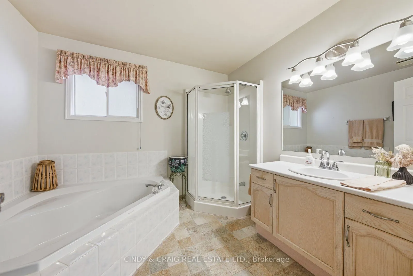 318 Sandringham Drive